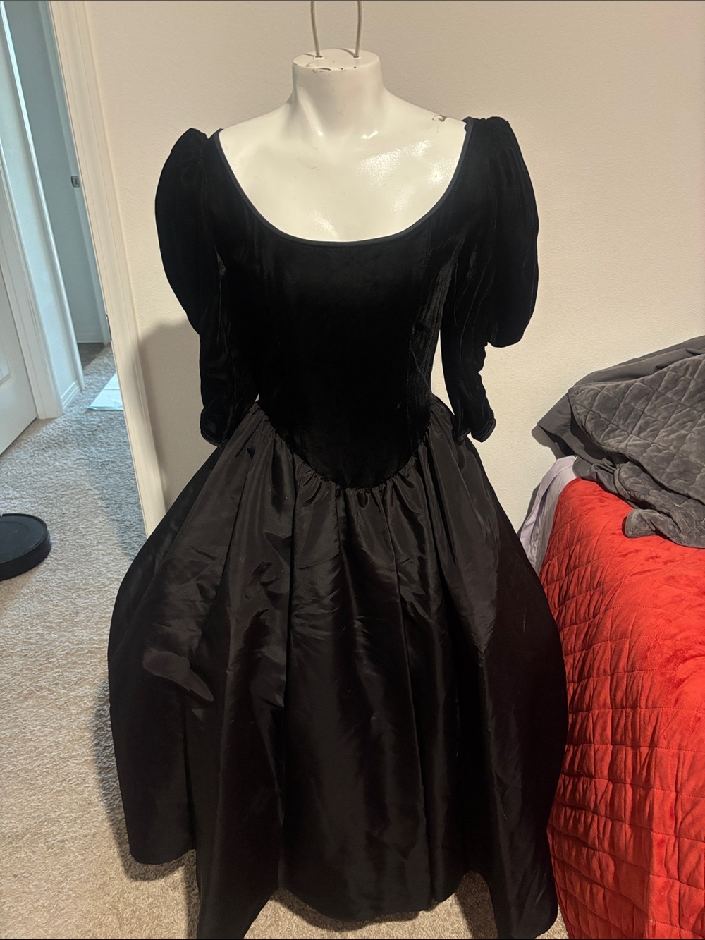 Gunne Sax Black Velvet Bodice & Black Taffeta Maxi Dress